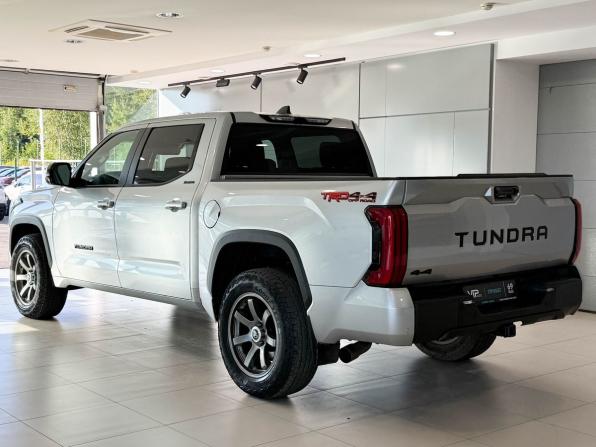 Toyota Tundra III с пробегом 2024 года, цена 6 950 000 рублей, 9832 км, пикап, Автокод Объявления