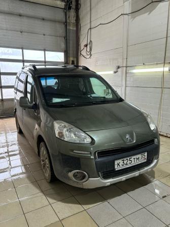 Peugeot Partner II Рестайлинг с пробегом 2012 года, цена 470 000 рублей, 219000 км, минивэн, Автокод Объявления