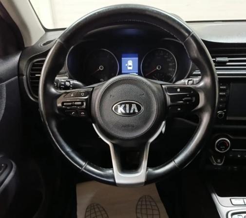 Kia Rio IV с пробегом 2018 года, цена 1 350 000 рублей, 139900 км, седан, Автокод Объявления