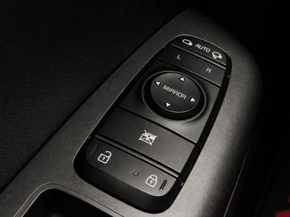 Kia Sportage IV с пробегом 2017 года, цена 2 047 000 рублей, 120494 км, внедорожник, Автокод Объявления