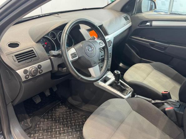 Opel Astra H Рестайлинг с пробегом 2013 года, цена 785 000 рублей, 96000 км, хэтчбек, Автокод Объявления