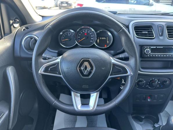 Renault Logan II Рестайлинг с пробегом 2019 года, цена 840 000 рублей, 91318 км, седан, Автокод Объявления