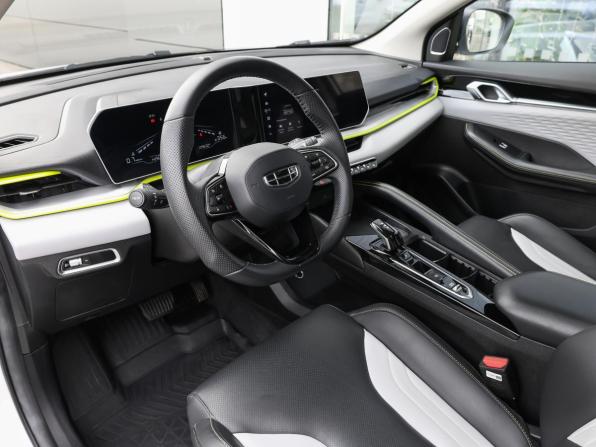 Geely Coolray I Рестайлинг с пробегом 2023 года, цена 2 198 000 рублей, 14294 км, внедорожник, Автокод Объявления