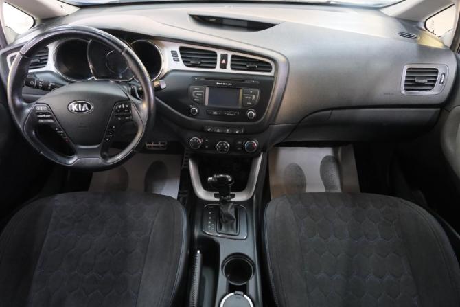 Kia Ceed II с пробегом 2013 года, цена 1 299 000 рублей, 97266 км, хэтчбек, Автокод Объявления