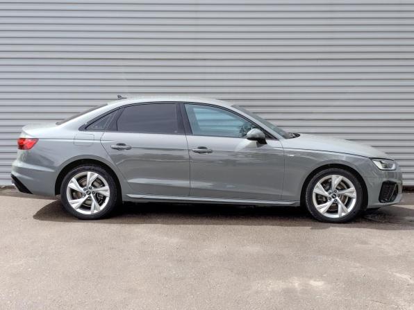 Audi A4 V (B9) Рестайлинг с пробегом 2022 года, цена 3 725 000 рублей, 61090 км, седан, Автокод Объявления
