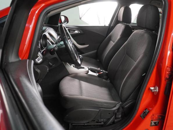 Opel Astra J с пробегом 2010 года, цена 599 000 рублей, 196357 км, хэтчбек, Автокод Объявления