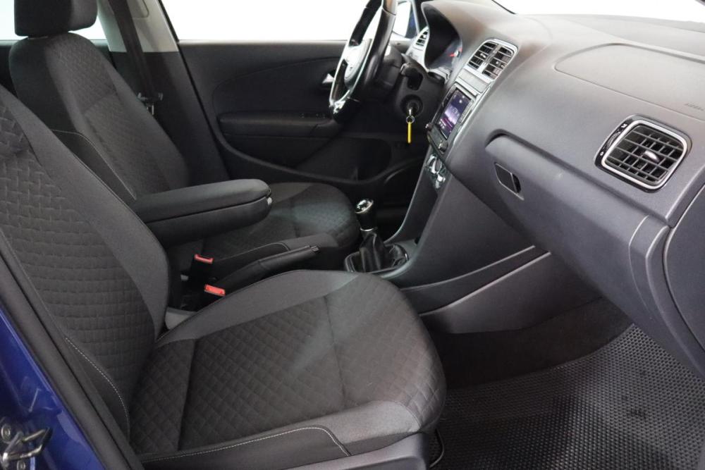 Volkswagen Polo V Рестайлинг Санкт-Петербург  - изображение 9