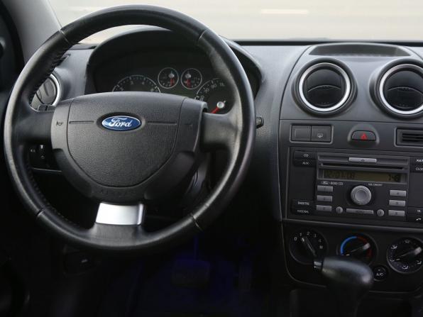Ford Fiesta Mk5 с пробегом 2007 года, цена 322 000 рублей, 141000 км, хэтчбек, Автокод Объявления
