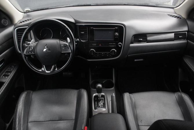 Mitsubishi Outlander III Рестайлинг 2 с пробегом 2016 года, цена 1 920 000 рублей, 130311 км, внедорожник, Автокод Объявления