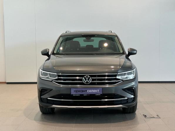 Volkswagen Tiguan II Рестайлинг с пробегом 2021 года, цена 3 030 000 рублей, 147750 км, внедорожник, Автокод Объявления