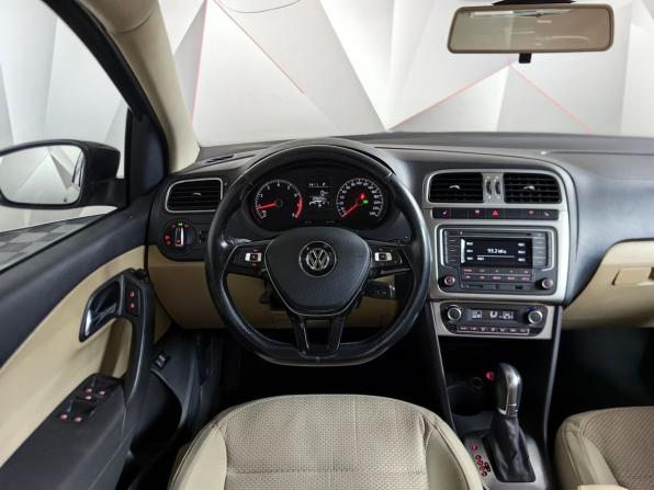 Volkswagen Polo V Рестайлинг с пробегом 2015 года, цена 820 000 рублей, 208248 км, седан, Автокод Объявления