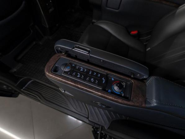 Toyota Alphard III Рестайлинг с пробегом 2021 года, цена 6 200 000 рублей, 122228 км, минивэн, Автокод Объявления