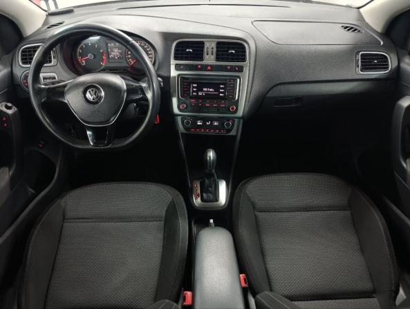 Volkswagen Polo V Рестайлинг с пробегом 2015 года, цена 799 000 рублей, 250000 км, седан, Автокод Объявления