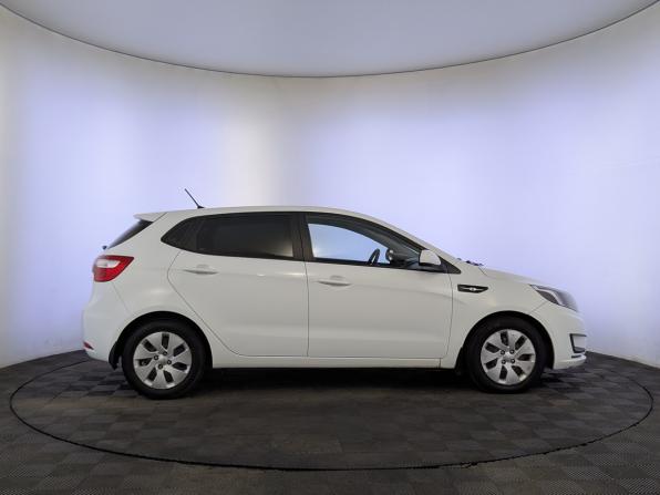 Kia Rio III с пробегом 2015 года, цена 940 000 рублей, 143205 км, хэтчбек, Автокод Объявления