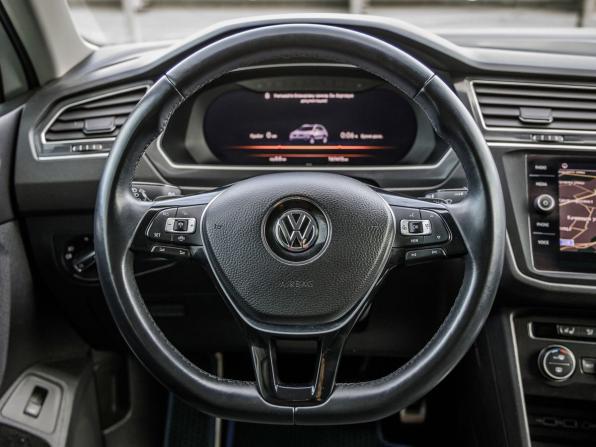 Volkswagen Tiguan II с пробегом 2018 года, цена 2 628 000 рублей, 161415 км, внедорожник, Автокод Объявления