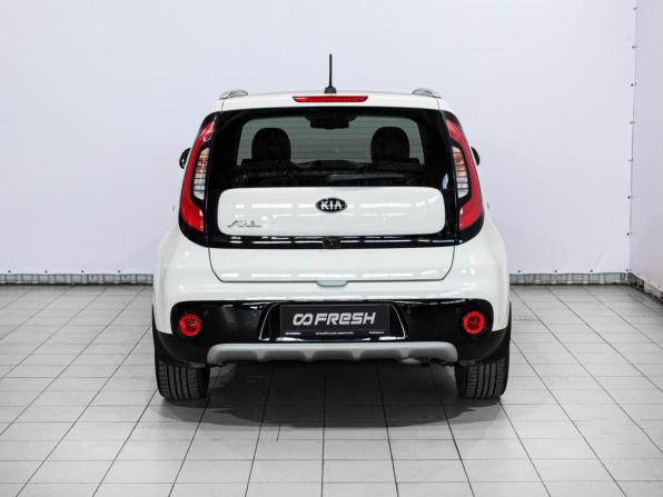Kia Soul II Рестайлинг с пробегом 2018 года, цена 2 350 000 рублей, 23437 км, хэтчбек, Автокод Объявления
