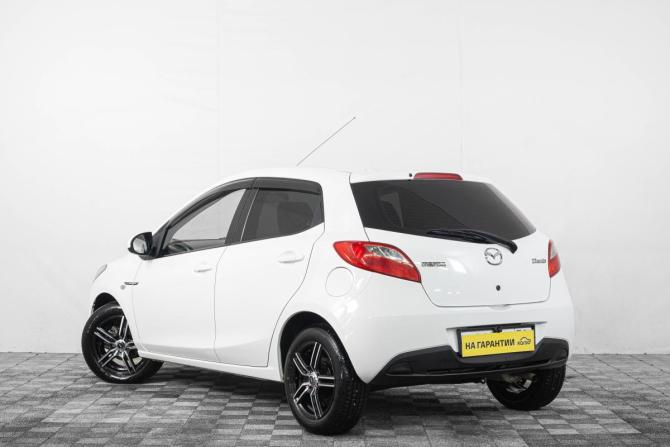 Mazda Demio III (DE) с пробегом 2011 года, цена 769 000 рублей, 146000 км, хэтчбек, Автокод Объявления