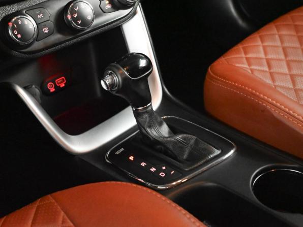 Kia Ceed II Рестайлинг с пробегом 2015 года, цена 1 180 000 рублей, 204553 км, универсал, Автокод Объявления