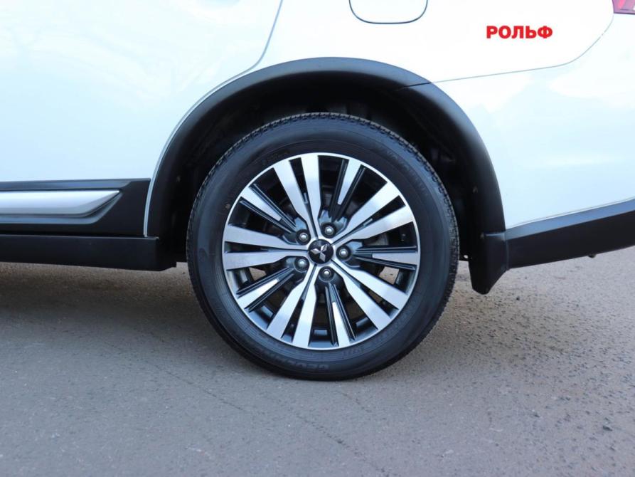 Mitsubishi Outlander III Рестайлинг 3 Химки  - изображение 16