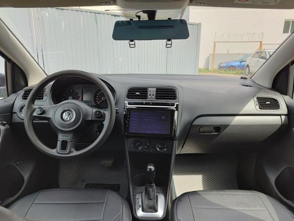 Volkswagen Polo V с пробегом 2014 года, цена 735 000 рублей, 261851 км, седан, Автокод Объявления