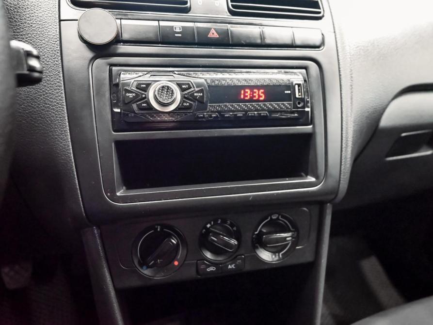 Volkswagen Polo V Рестайлинг Екатеринбург  - изображение 14