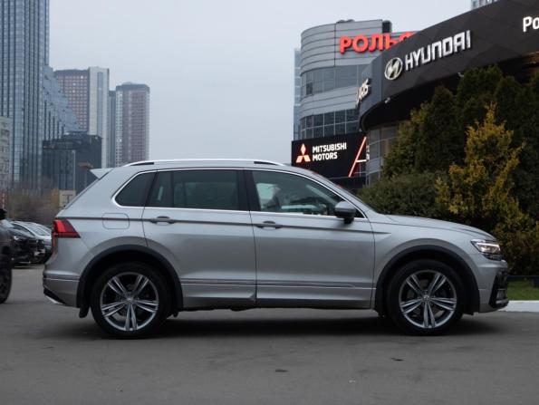 Volkswagen Tiguan II с пробегом 2018 года, цена 2 948 000 рублей, 99955 км, внедорожник, Автокод Объявления