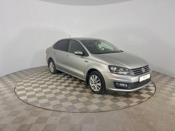 Volkswagen Polo V Рестайлинг с пробегом 2018 года, цена 1 056 000 рублей, 168900 км, седан, Автокод Объявления