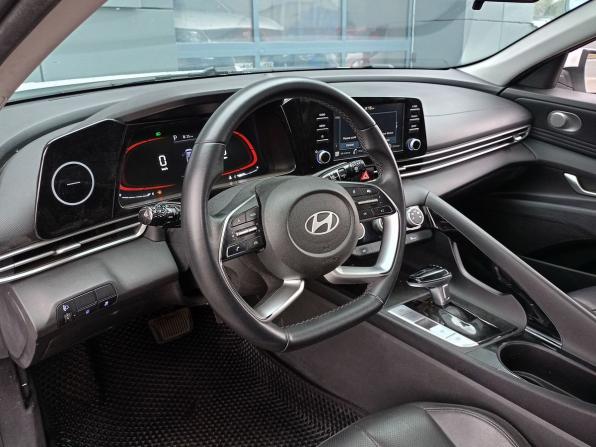 Hyundai Elantra VII (CN7) Рестайлинг с пробегом 2023 года, цена 1 870 000 рублей, 70096 км, седан, Автокод Объявления