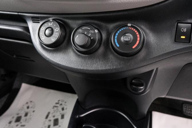 Toyota Vitz III (XP130) с пробегом 2011 года, цена 889 000 рублей, 26000 км, хэтчбек, Автокод Объявления