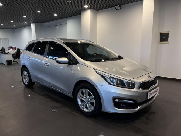 Kia Ceed II Рестайлинг с пробегом 2018 года, цена 1 370 000 рублей, 149287 км, универсал, Автокод Объявления