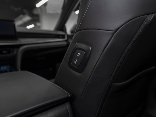 Toyota Camry IX (XV80) China Market с пробегом 2026 года, цена 4 100 000 рублей, 20 км, седан, Автокод Объявления