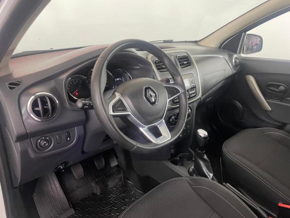 Renault Logan II Рестайлинг с пробегом 2022 года, цена 1 095 000 рублей, 81007 км, седан, Автокод Объявления