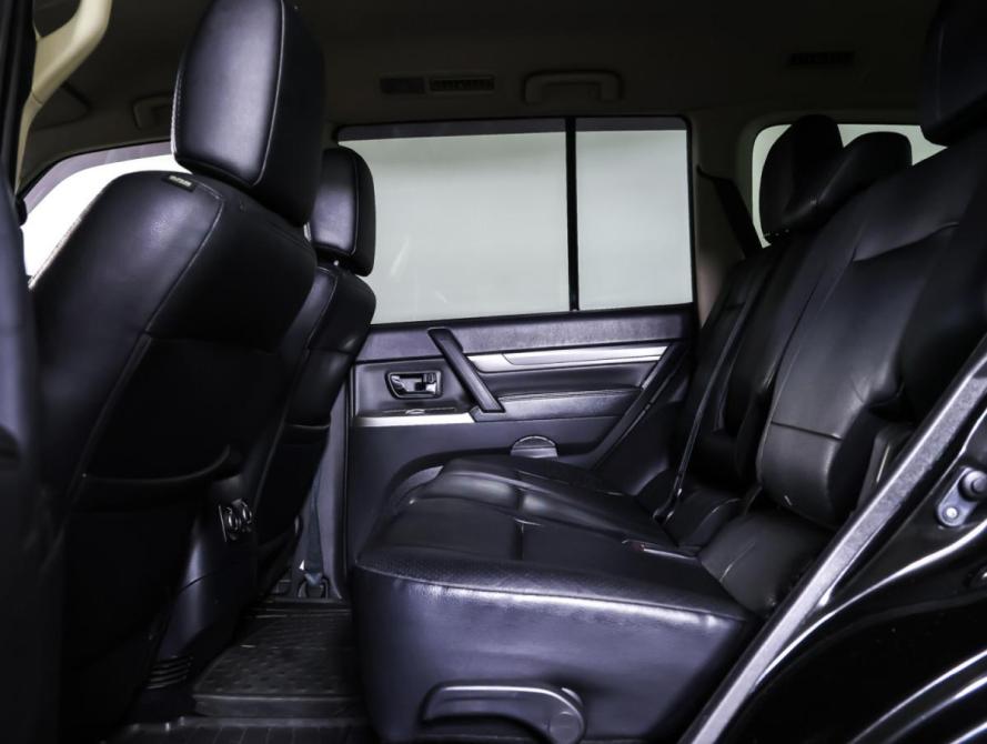Mitsubishi Pajero IV Рестайлинг 1 Москва  - изображение 12