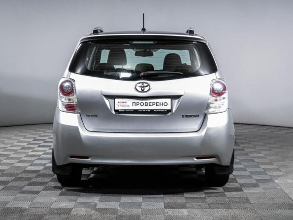 Toyota Verso I с пробегом 2010 года, цена 900 000 рублей, 276015 км, компактвэн, Автокод Объявления