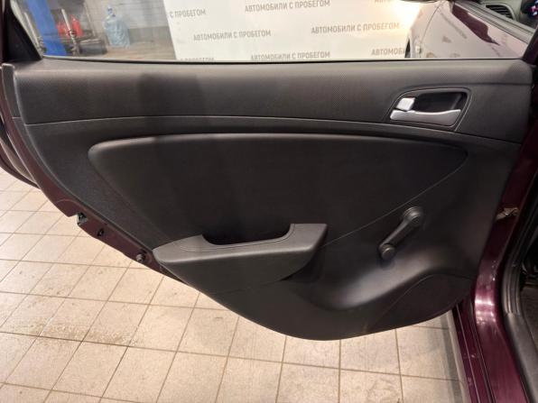 Hyundai Solaris I с пробегом 2012 года, цена 679 000 рублей, 197553 км, седан, Автокод Объявления