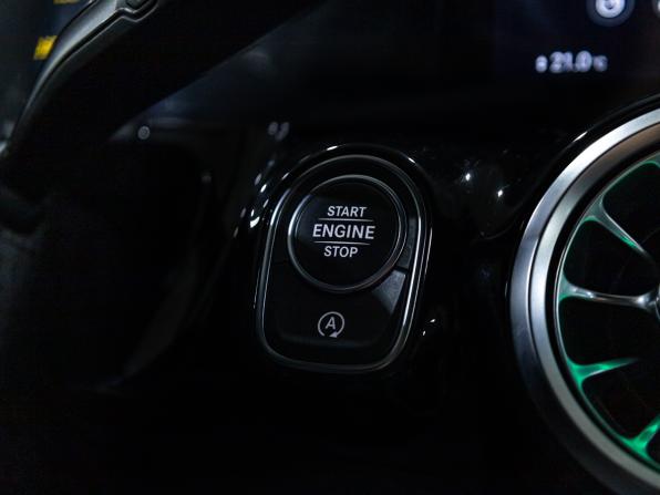 Mercedes-Benz GLA II (H247) с пробегом 2020 года, цена 3 150 000 рублей, 107779 км, внедорожник, Автокод Объявления
