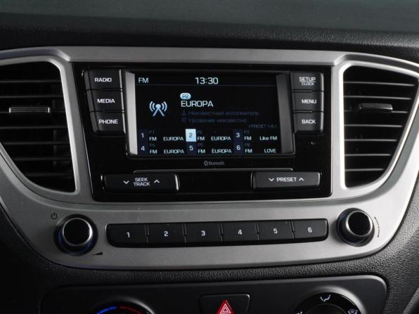 Hyundai Solaris II Рестайлинг с пробегом 2021 года, цена 1 625 000 рублей, 68096 км, седан, Автокод Объявления