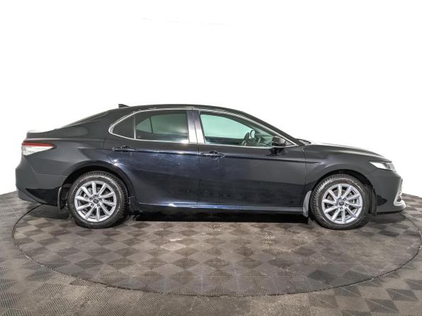 Toyota Camry VIII (XV70) с пробегом 2021 года, цена 2 820 000 рублей, 33324 км, седан, Автокод Объявления
