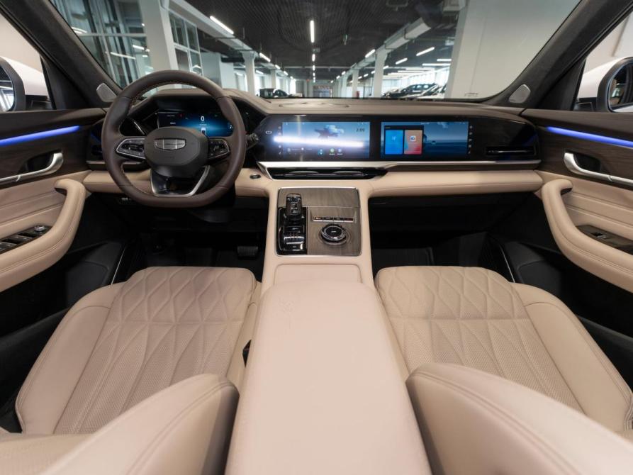 Geely Monjaro I Москва  - изображение 8