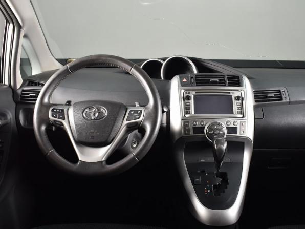 Toyota Verso I с пробегом 2012 года, цена 1 099 995 рублей, 262886 км, компактвэн, Автокод Объявления