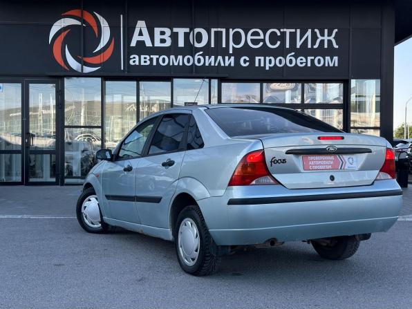 Ford Focus I Рестайлинг с пробегом 2002 года, цена 333 000 рублей, 309925 км, седан, Автокод Объявления