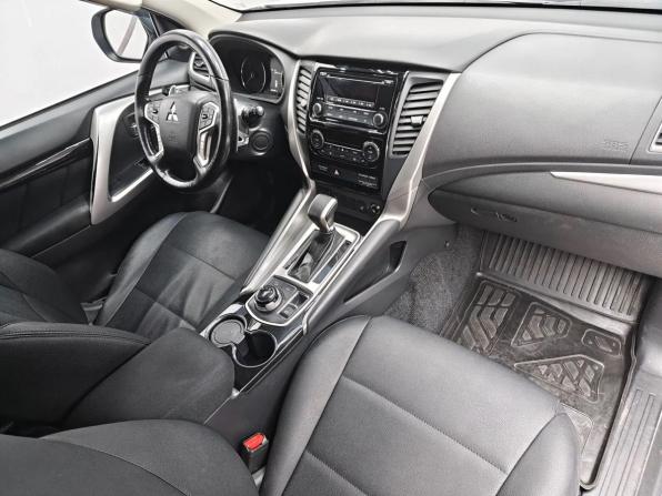 Mitsubishi Pajero Sport III с пробегом 2018 года, цена 3 419 000 рублей, 67000 км, внедорожник, Автокод Объявления