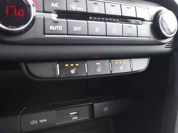 Kia Ceed III с пробегом 2020 года, цена 1 989 000 рублей, 74684 км, универсал, Автокод Объявления