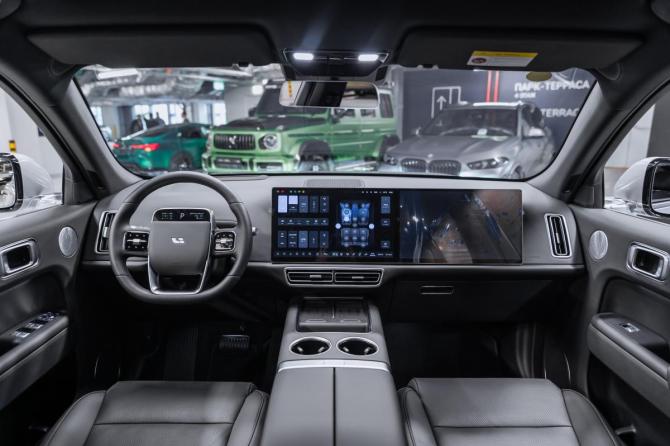 Новый Li Auto (Lixiang) L7 I Рестайлинг 2025 года, цена 8 075 000 рублей, внедорожник, Автокод Объявления