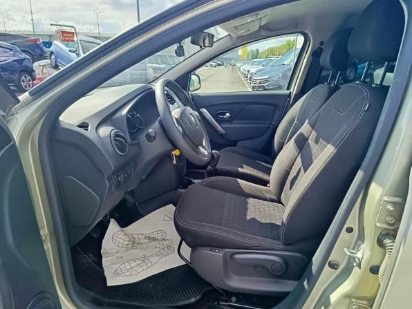 Renault Logan II с пробегом 2017 года, цена 729 995 рублей, 138947 км, седан, Автокод Объявления