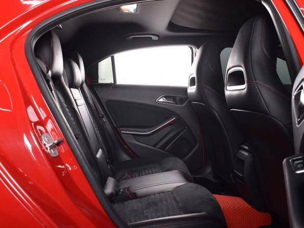 Mercedes-Benz A-Класс III (W176) с пробегом 2015 года, цена 1 199 995 рублей, 48646 км, хэтчбек, Автокод Объявления