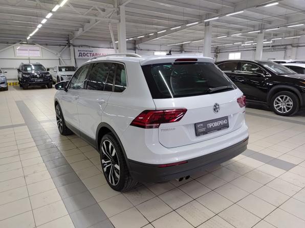 Volkswagen Tiguan II с пробегом 2018 года, цена 2 290 000 рублей, 216000 км, внедорожник, Автокод Объявления