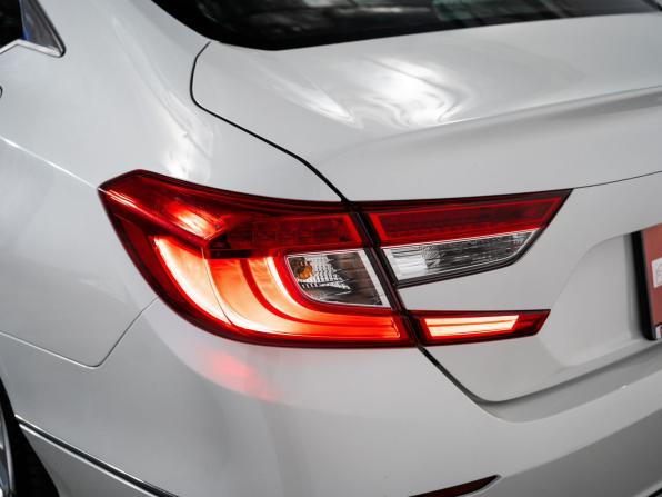 Honda Accord X Рестайлинг с пробегом 2021 года, цена 2 449 500 рублей, 52073 км, седан, Автокод Объявления