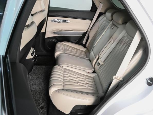 Genesis GV70 I с пробегом 2021 года, цена 5 300 000 рублей, 80425 км, внедорожник, Автокод Объявления