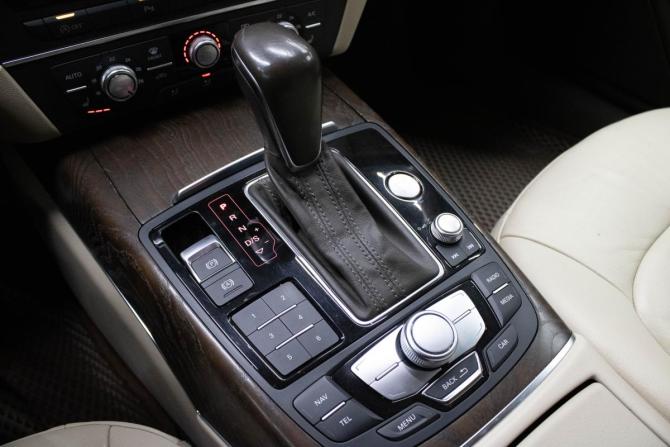 Audi A6 IV (C7) Рестайлинг с пробегом 2015 года, цена 1 799 000 рублей, 157133 км, седан, Автокод Объявления